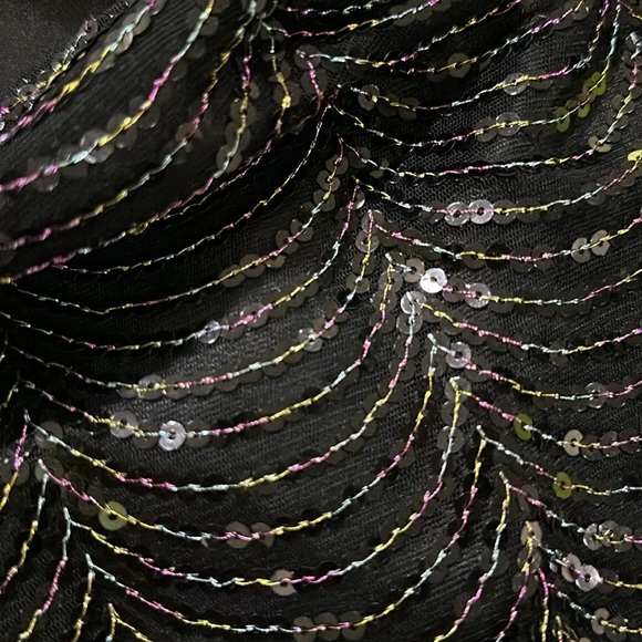 Miss me couture black sparkling sequins top size small - Picture 5 of 6